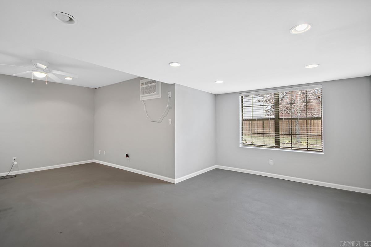 WOODLAND PARK - Residential