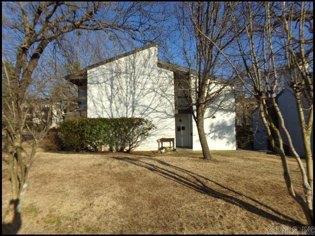 Las Casitas - Residential Lease