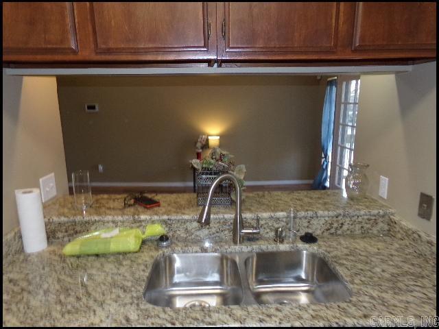 Las Casitas - Residential Lease