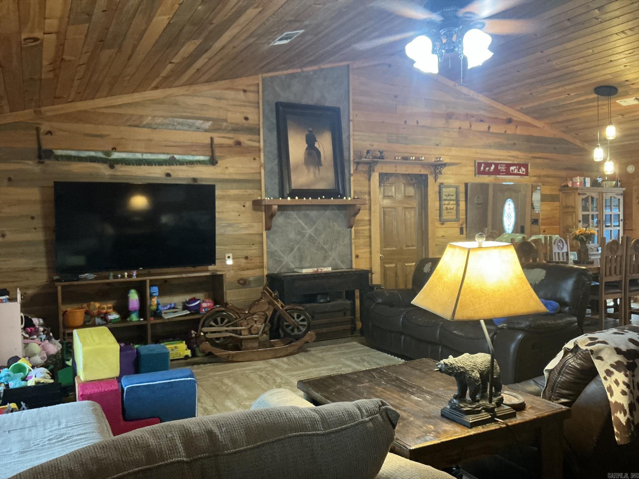 Metes & Bounds - Residential