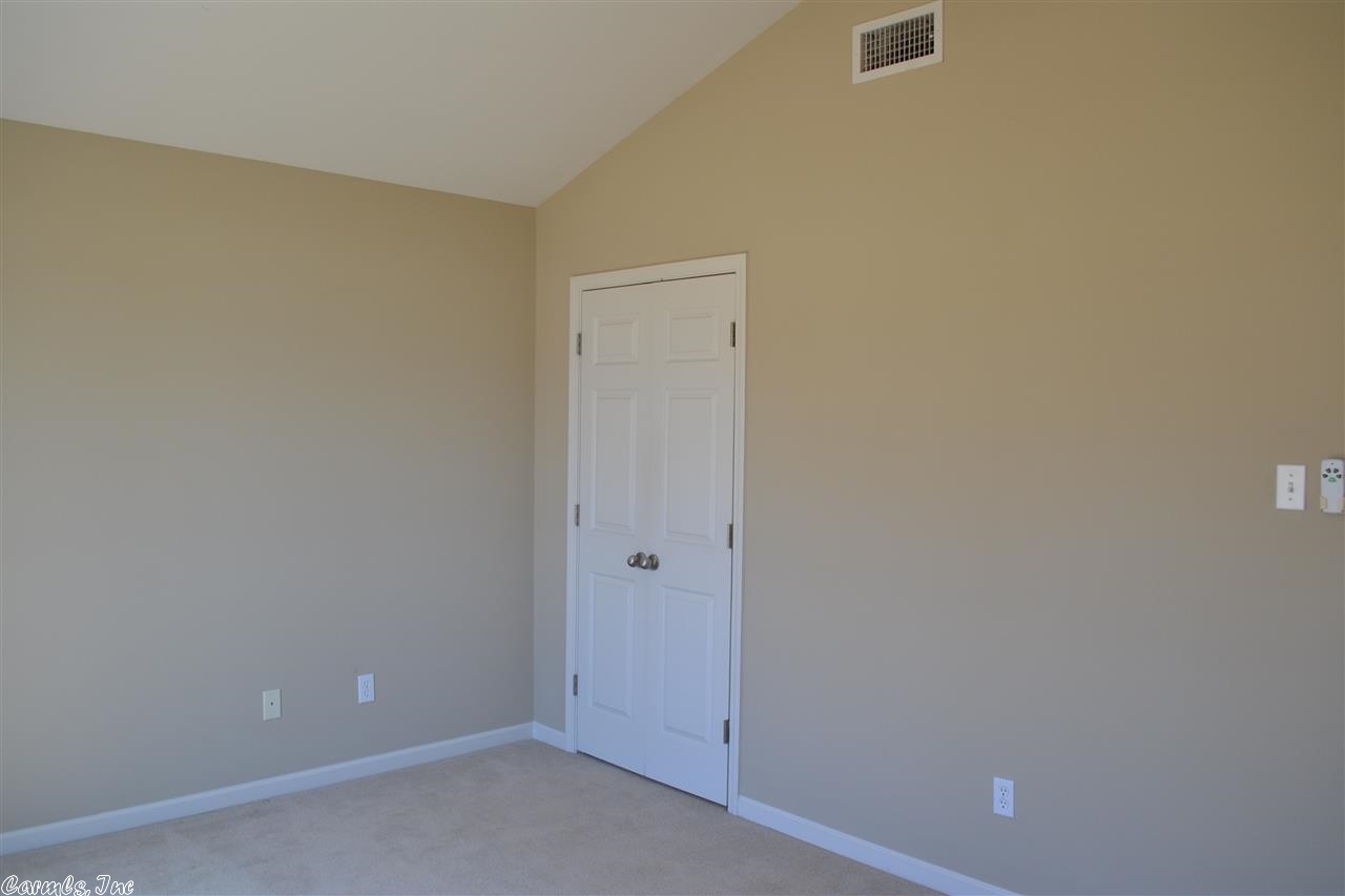 MILLERS CROSSING - Residential