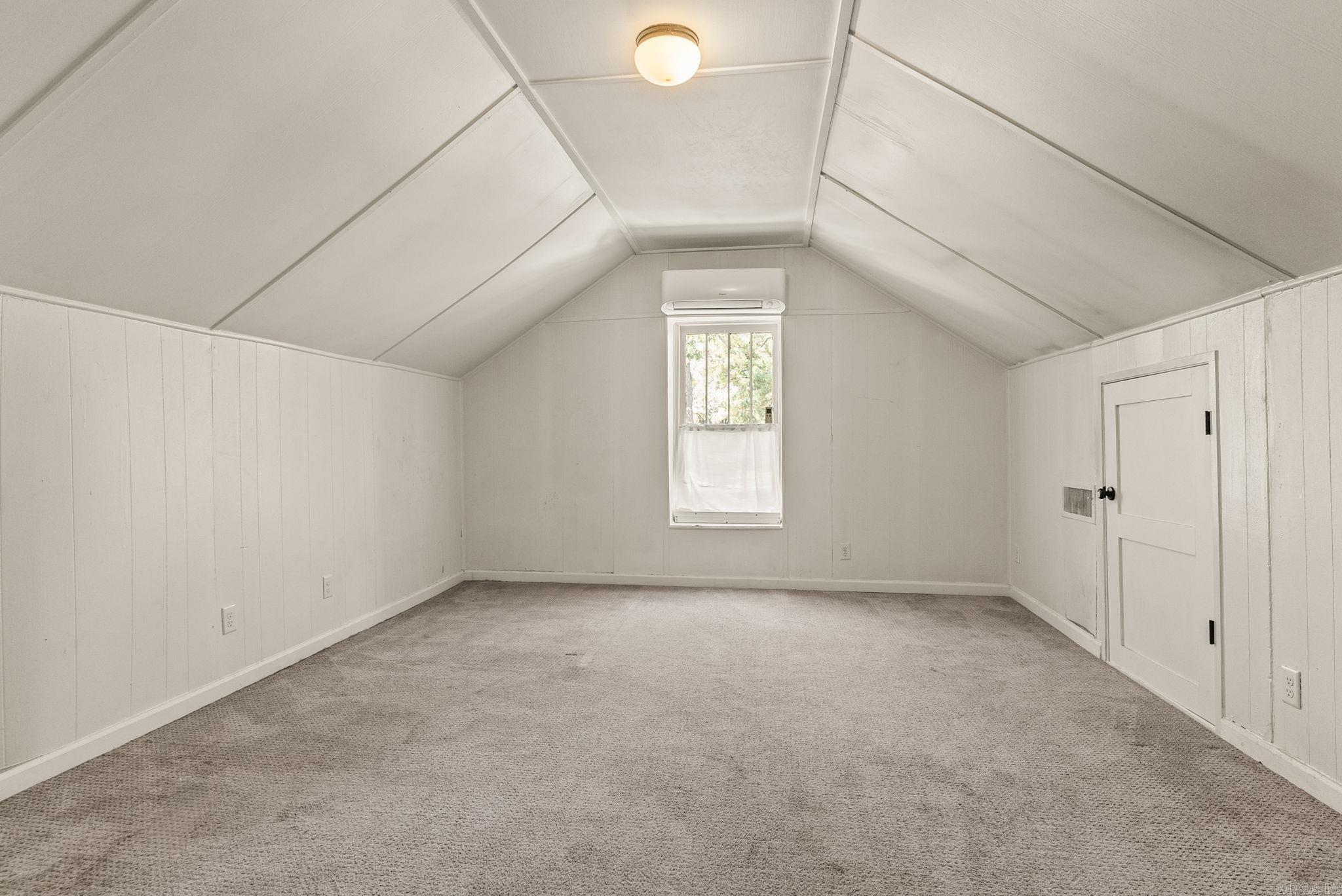 MIDLAND HILLS - Residential