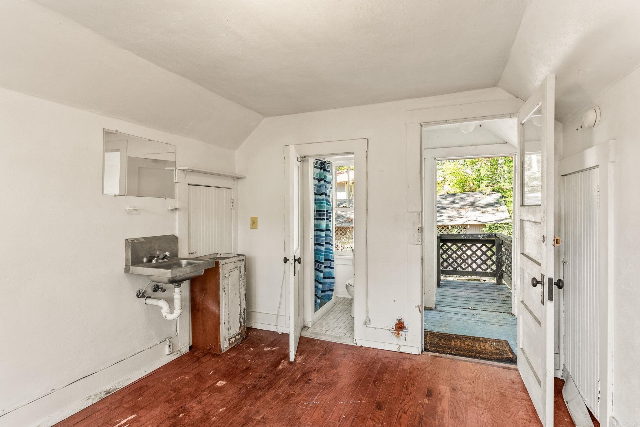 MIDLAND HILLS - Residential