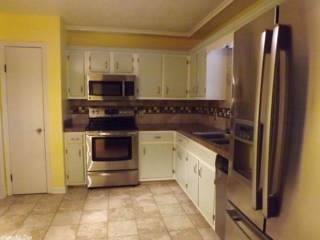 Dakota Second - Residential