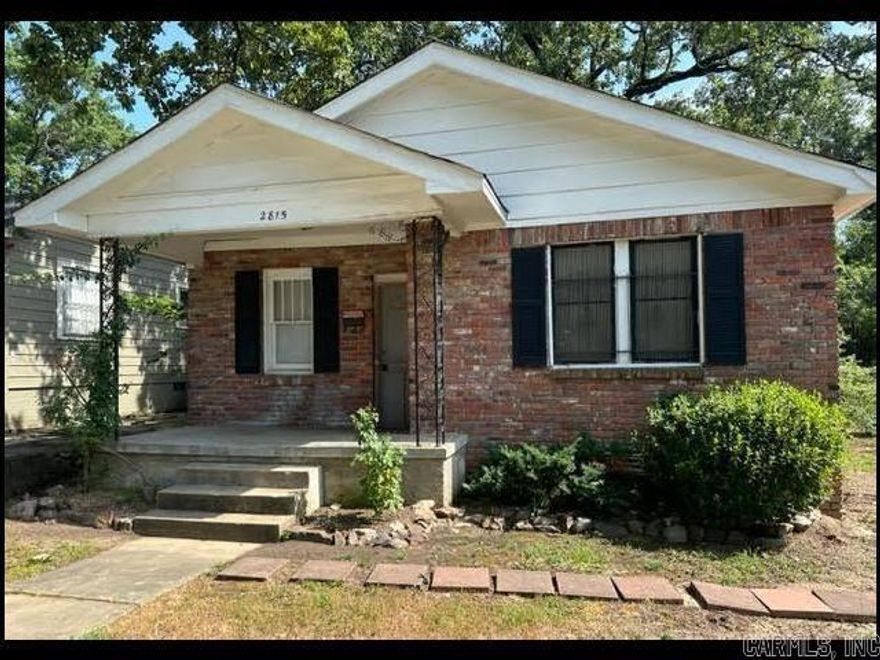 *LITTLE ROCK* CUTE HOME IN FERNDALE ADDN SUBDIVISION!! This 2 Bedroom And 1 Bath Home In Capitol View Neighborhood Features 832 Sqft! Gas Range And Refrigerator (As-Is) Provided In Kitchen! Nice Hardwood Floors! Fireplace In Living Room! 2 Gas Wall Heaters And 2 Window AC Units In Home! Washer/Dryer Provided (As-Is)! Sunroom On Back! Fenced Backyard! Pad For Parking! PET FRIENDLY!! AVAILABLE MID TO LATE NOVEMBER 2025!!!