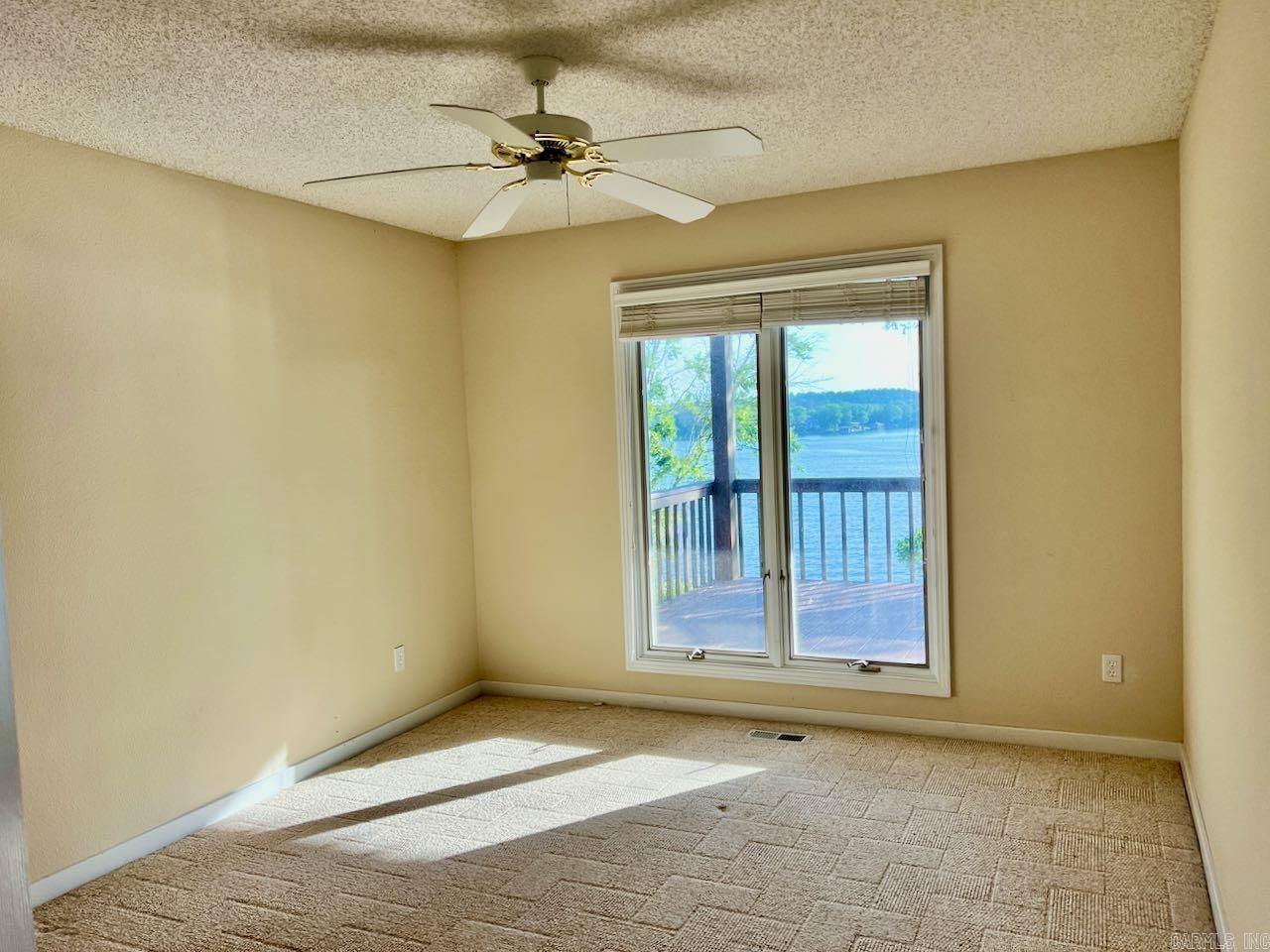 SALVATIERRA - Residential