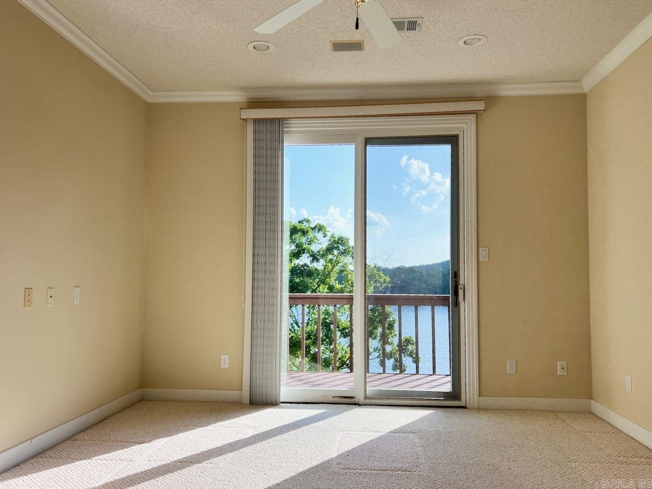 SALVATIERRA - Residential