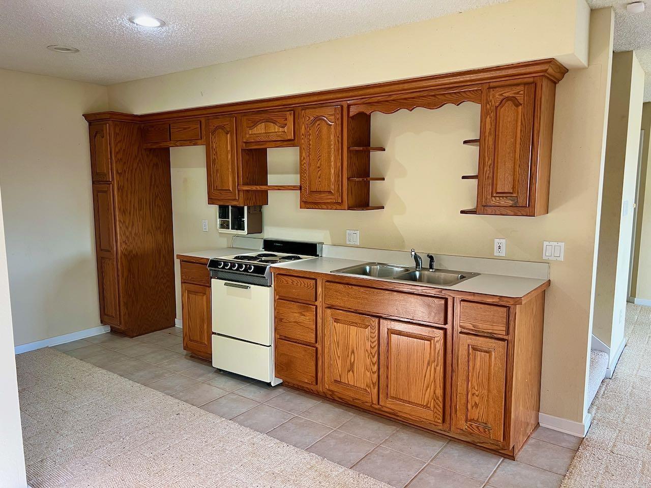 SALVATIERRA - Residential