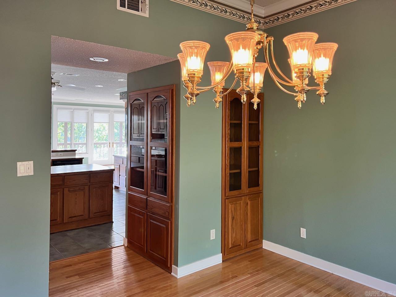 SALVATIERRA - Residential