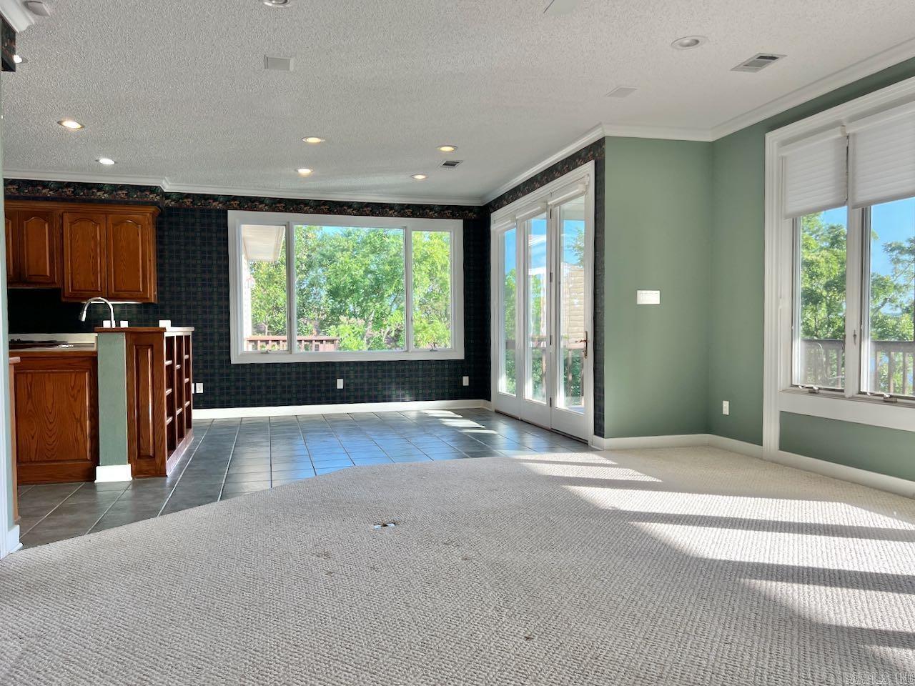 SALVATIERRA - Residential