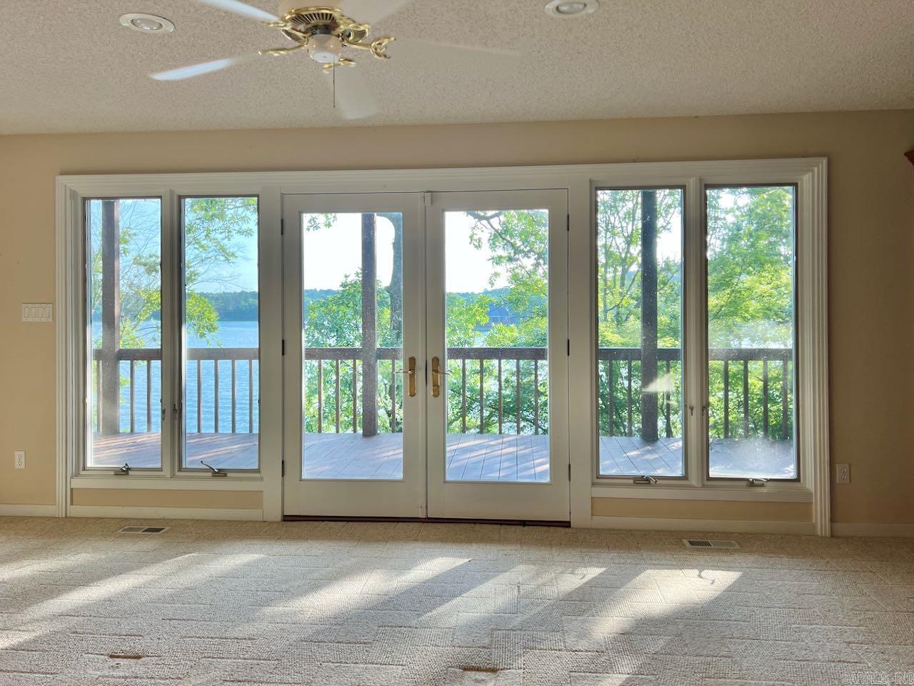 SALVATIERRA - Residential