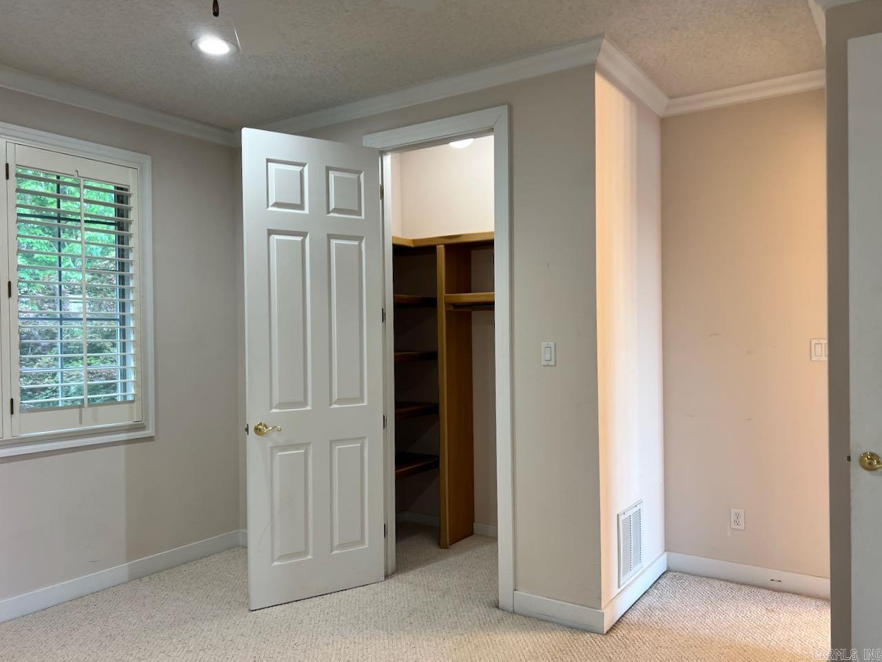 SALVATIERRA - Residential