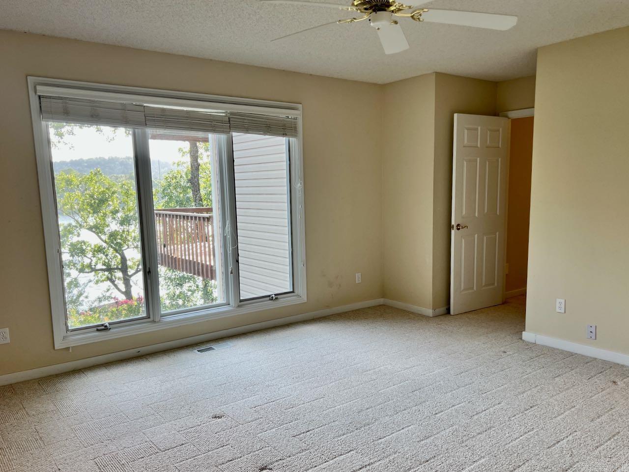 SALVATIERRA - Residential