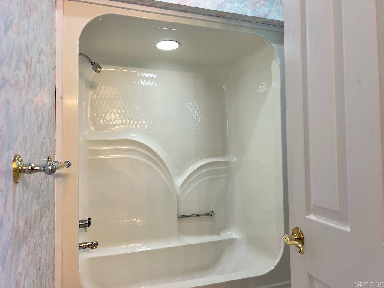 SALVATIERRA - Residential