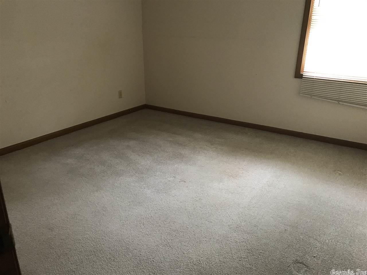 Dakota Third - Residential Lease