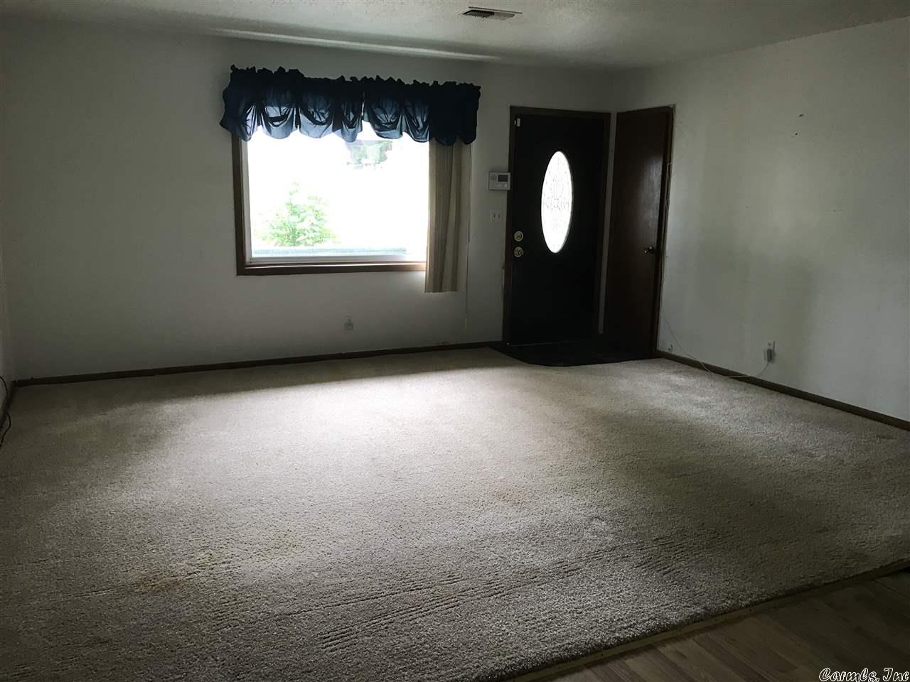 Dakota Third - Residential Lease