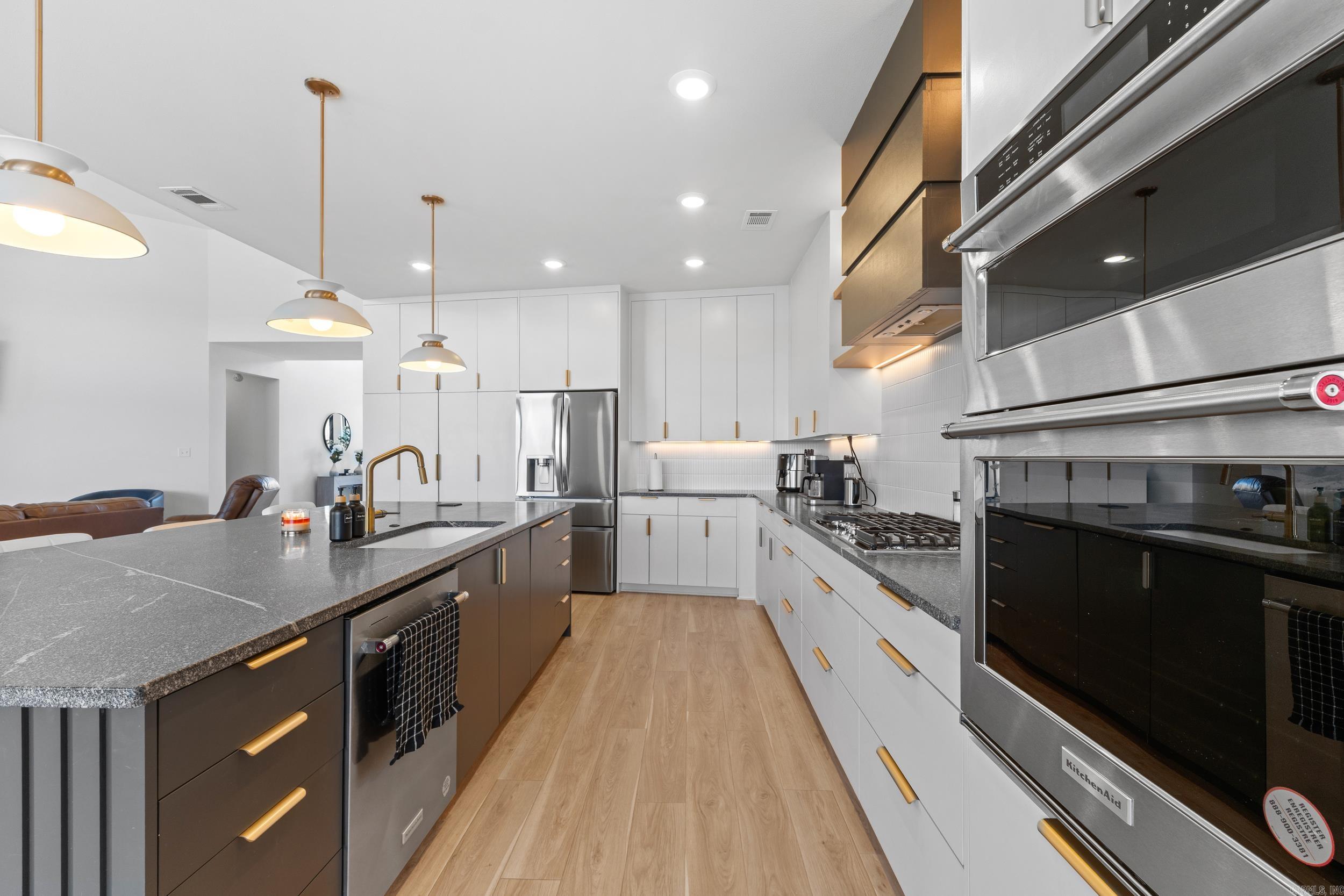 SYLVIA SPRINGS SUBDIVISION - Residential