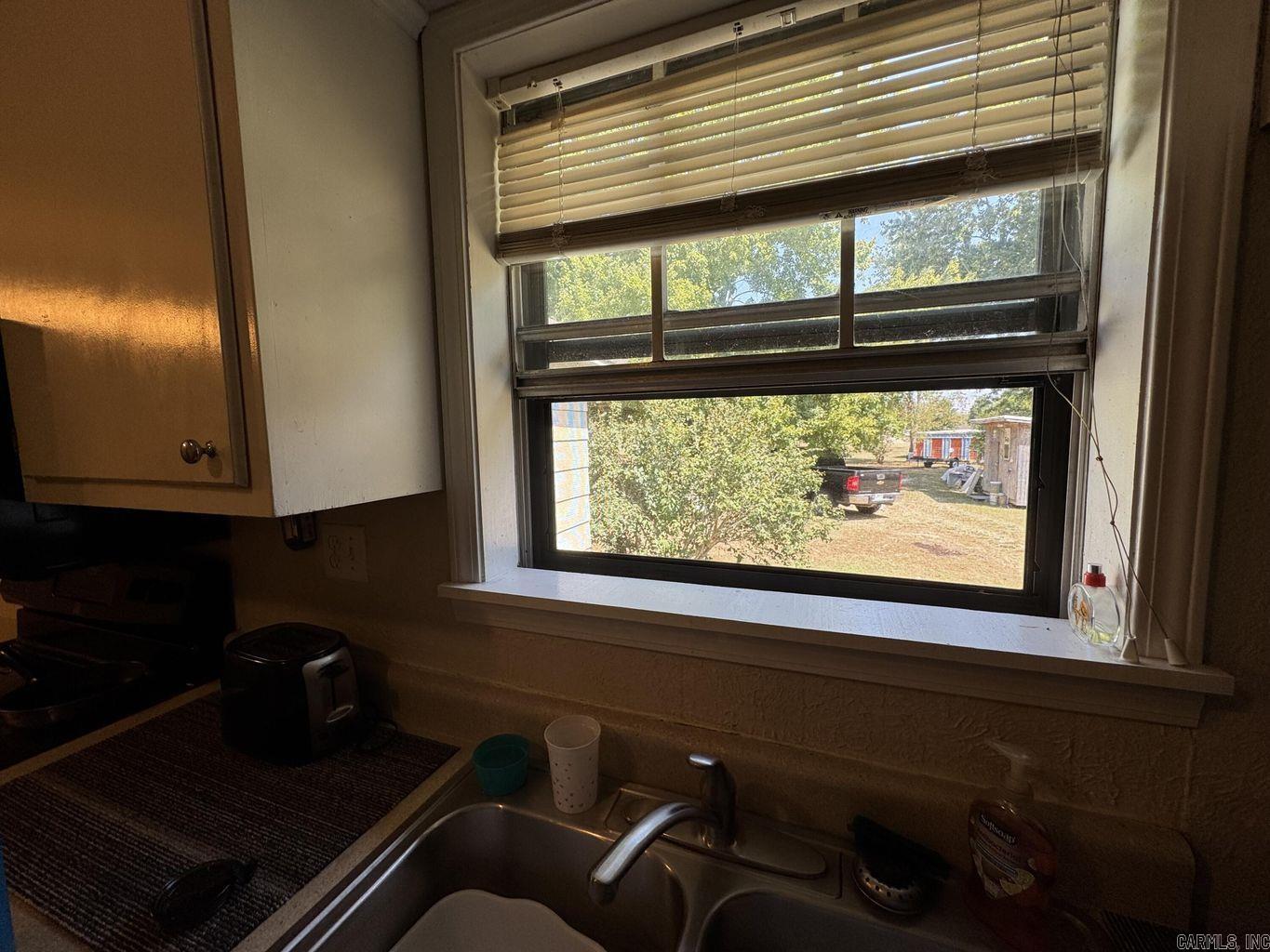 J & M ESTATES - Residential