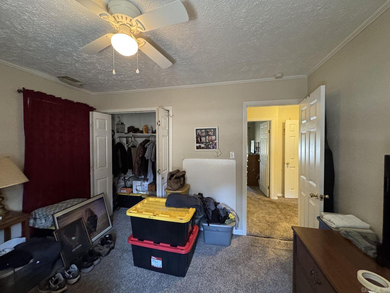 J & M ESTATES - Residential