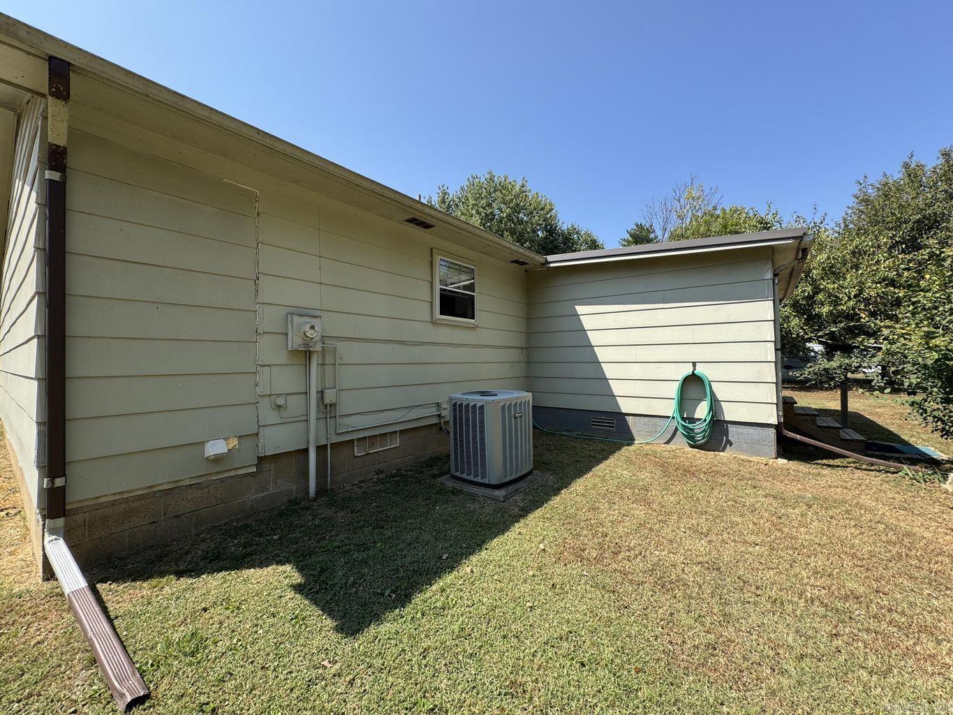 J & M ESTATES - Residential