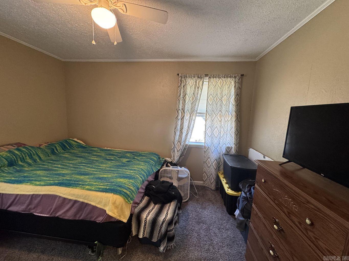 J & M ESTATES - Residential