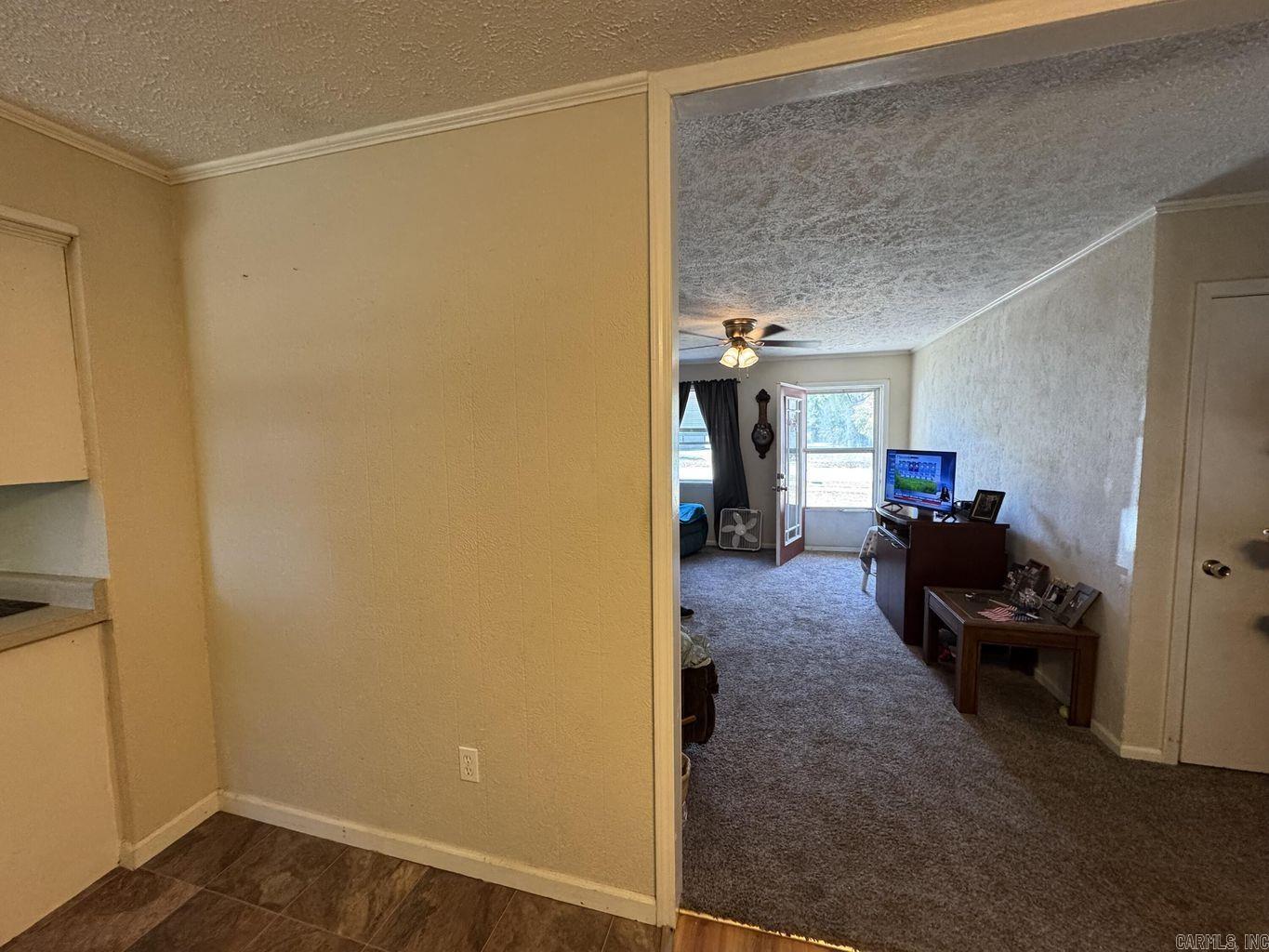 J & M ESTATES - Residential