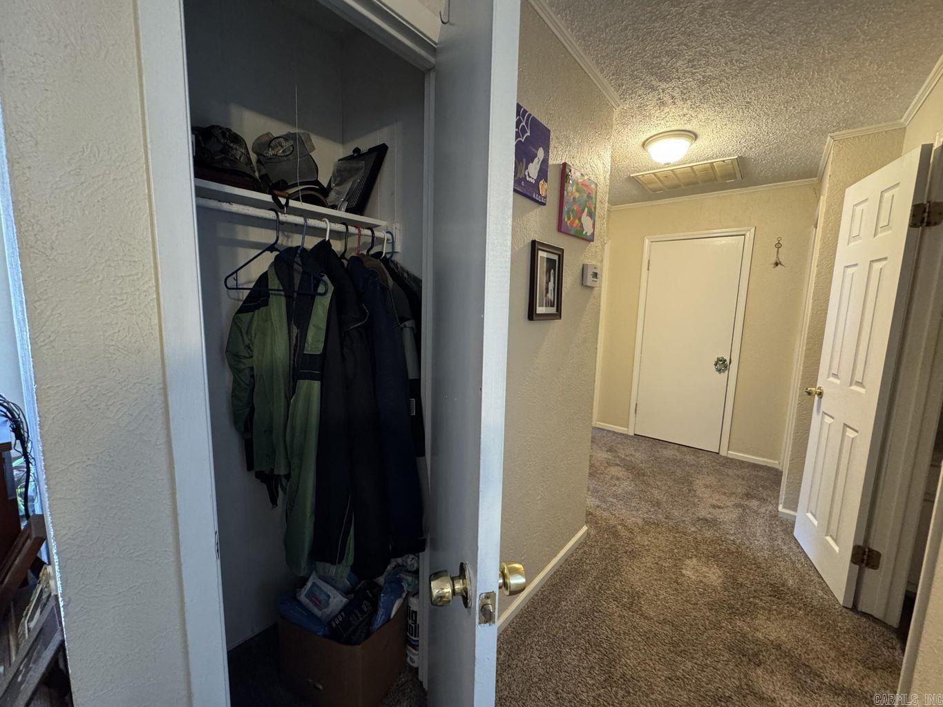 J & M ESTATES - Residential