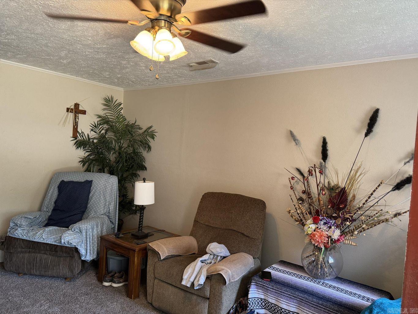 J & M ESTATES - Residential