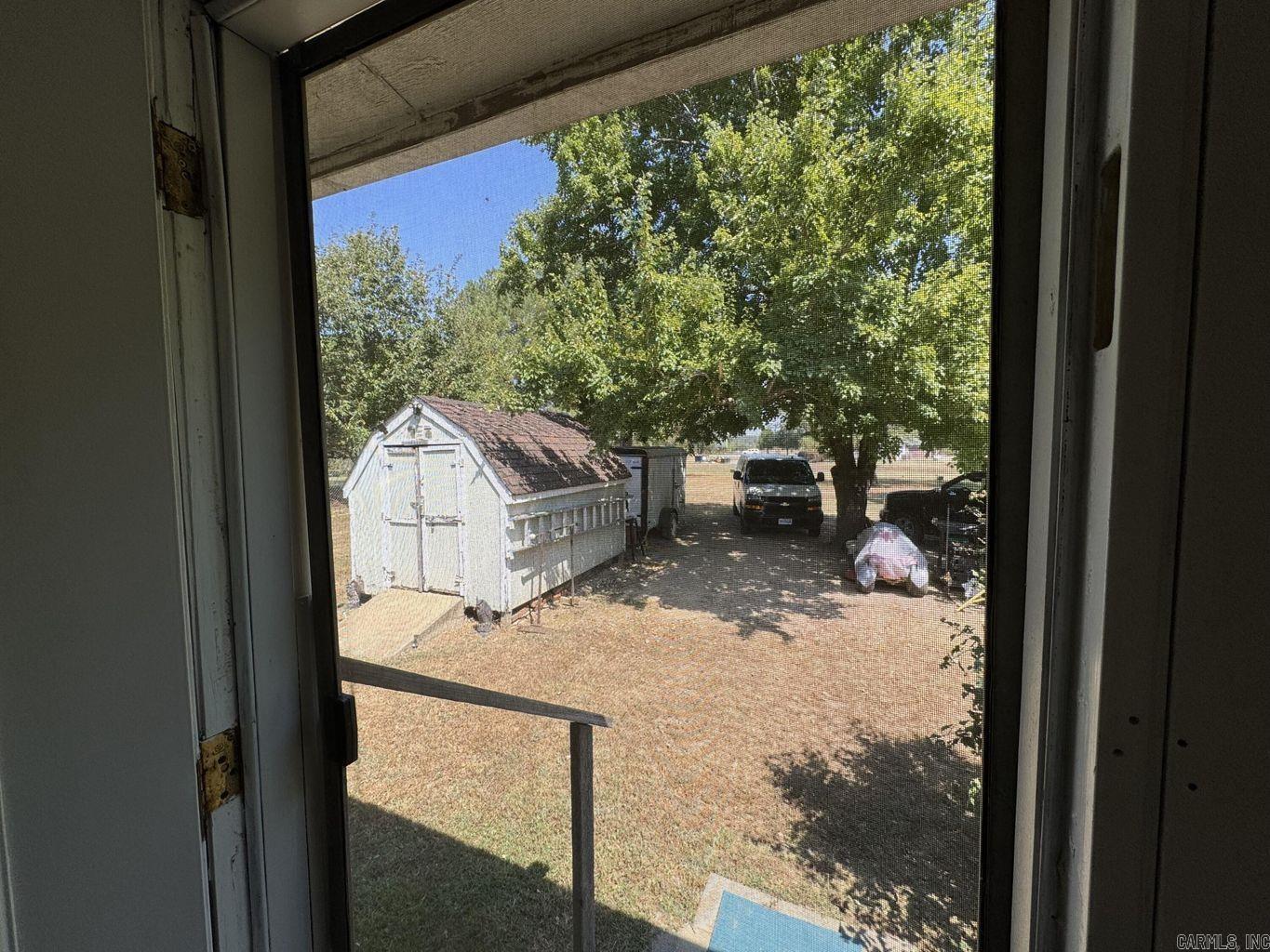 J & M ESTATES - Residential