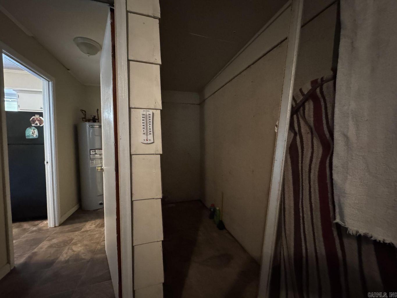 J & M ESTATES - Residential