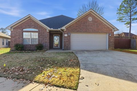 Photo of 3318 Moss Creek Drive, Bryant, AR 72022 (MLS # 25048931)