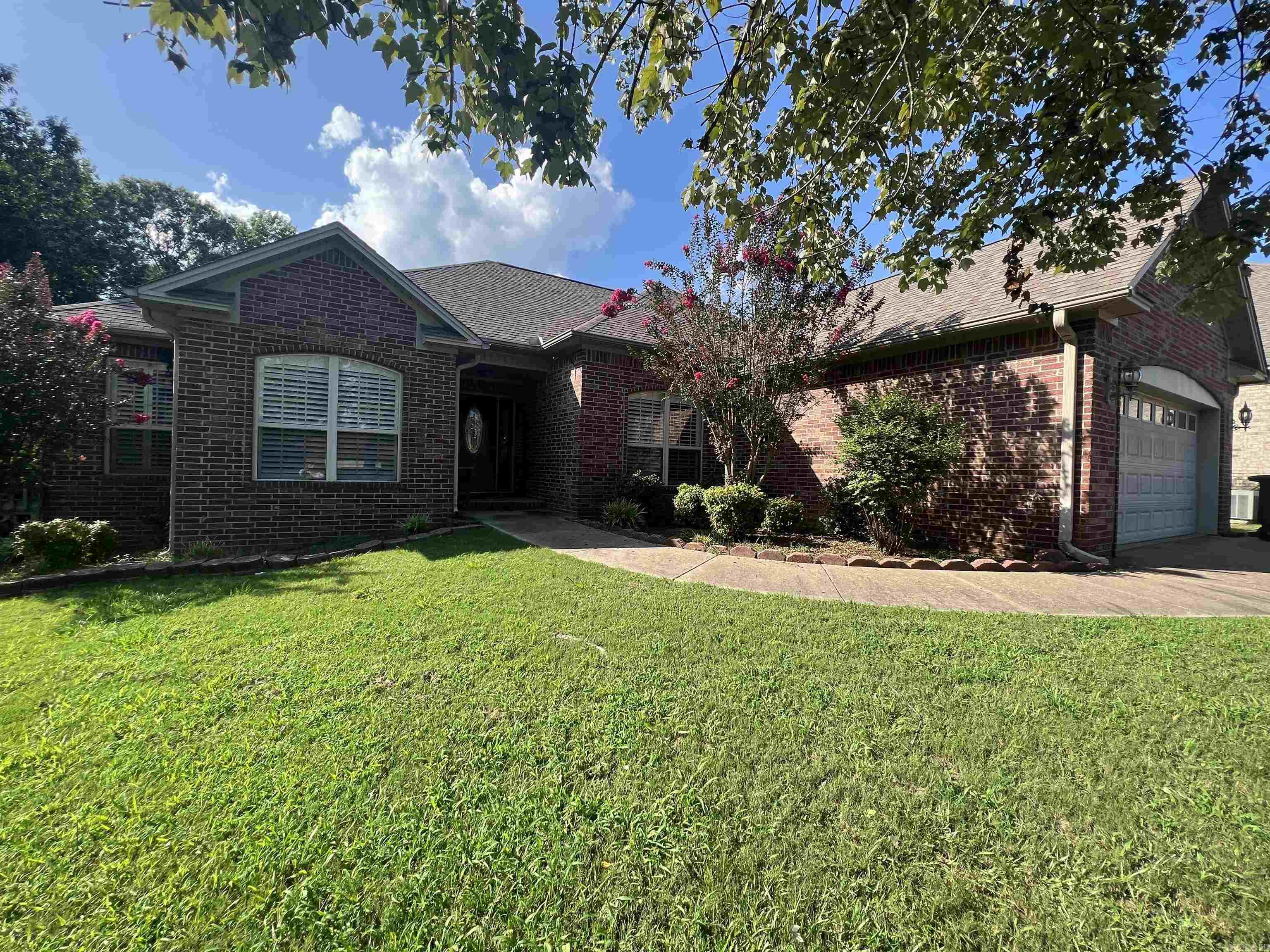 Quality built 3 Bed 2 full bath all brick home in Western Hills subdivision. Home sits in a Cul-de-sac with woods behind you. Primary bedroom has office/nursery bonus space. Primary bathroom has spa tub, separate walk-in shower, large walk-in closet, and double sink vanity. Guest room has walk-in closet and office. Pan ceilings with lights in Primary bedroom and living room. Home needs a little tlc and priced to sell. Call today for your showing.
