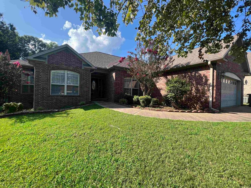 Quality built 3 Bed 2 full bath all brick home in Western Hills subdivision. Home sits in a Cul-de-sac with woods behind you. Primary bedroom has office/nursery bonus space. Primary bathroom has spa tub, separate walk-in shower, large walk-in closet, and double sink vanity. Guest room has walk-in closet and office. Pan ceilings with lights in Primary bedroom and living room. Home needs a little tlc and priced to sell. Call today for your showing.