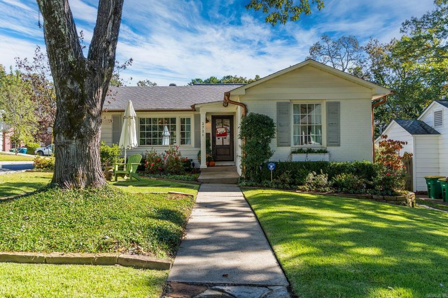 The cutest dollhouse in the Heights!!  This home was taken to the studs in 2013 so new electrical, new plumbing, new ductwork, new windows, etc.....all redone then built back out to look like this!!  The home sits on a corner lot and is move in ready!   In 2022, the owners built a fantastic two car garage with an apartment above (625 bonus feet on the 2nd floor!) completely heat and cooled including where you park your cars!  The apartment adds office space, lots of storage and another bedroom and bathroom (or a third living area).  The main home has three bedrooms and two full baths.  There is a very nice sized primary walk in closet.  This home has fantastic natural light, a turfed backyard for ease, a trek deck for longevity, surround sound and beautiful finishes throughout. Main home HVAC unit replaced 2020. The kitchen area is open to the family room where there is a gas start fireplace with gas logs.  The kitchen has marble countertops, a pantry, stainless appliances and tons of cabinets!  This house is precious and a must see!