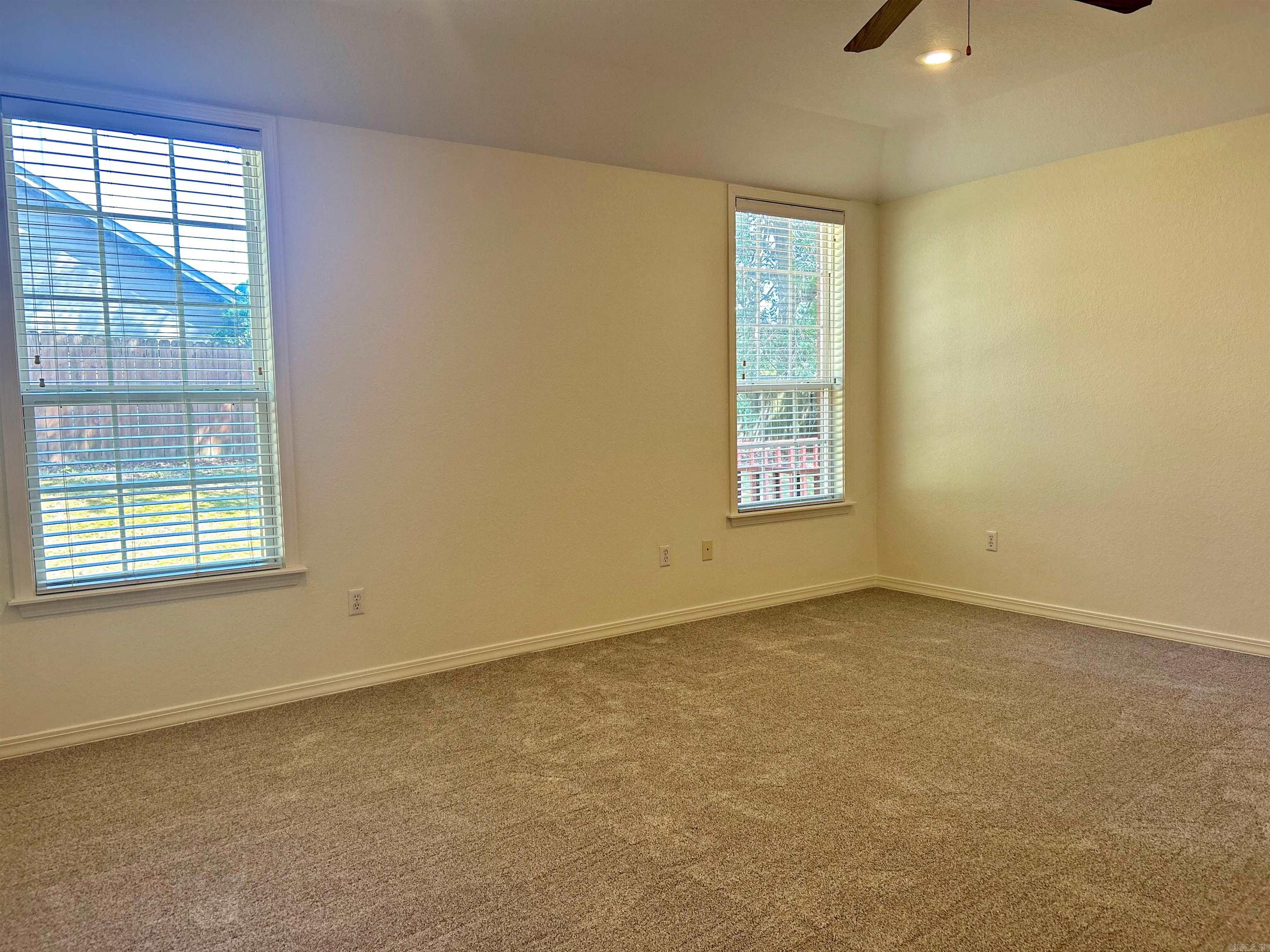 MAGNOLIA ESTATES ADDN - Residential