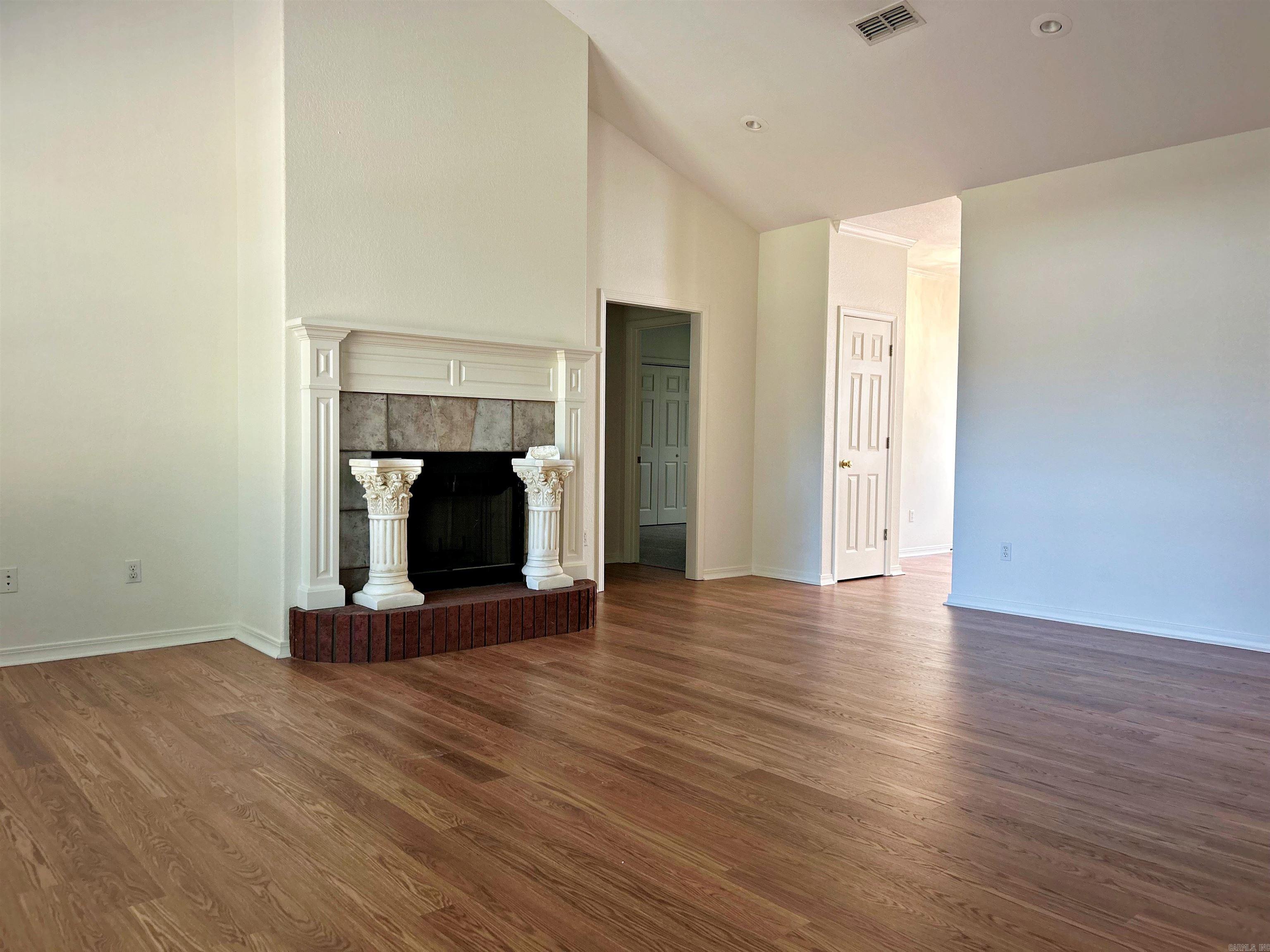 MAGNOLIA ESTATES ADDN - Residential