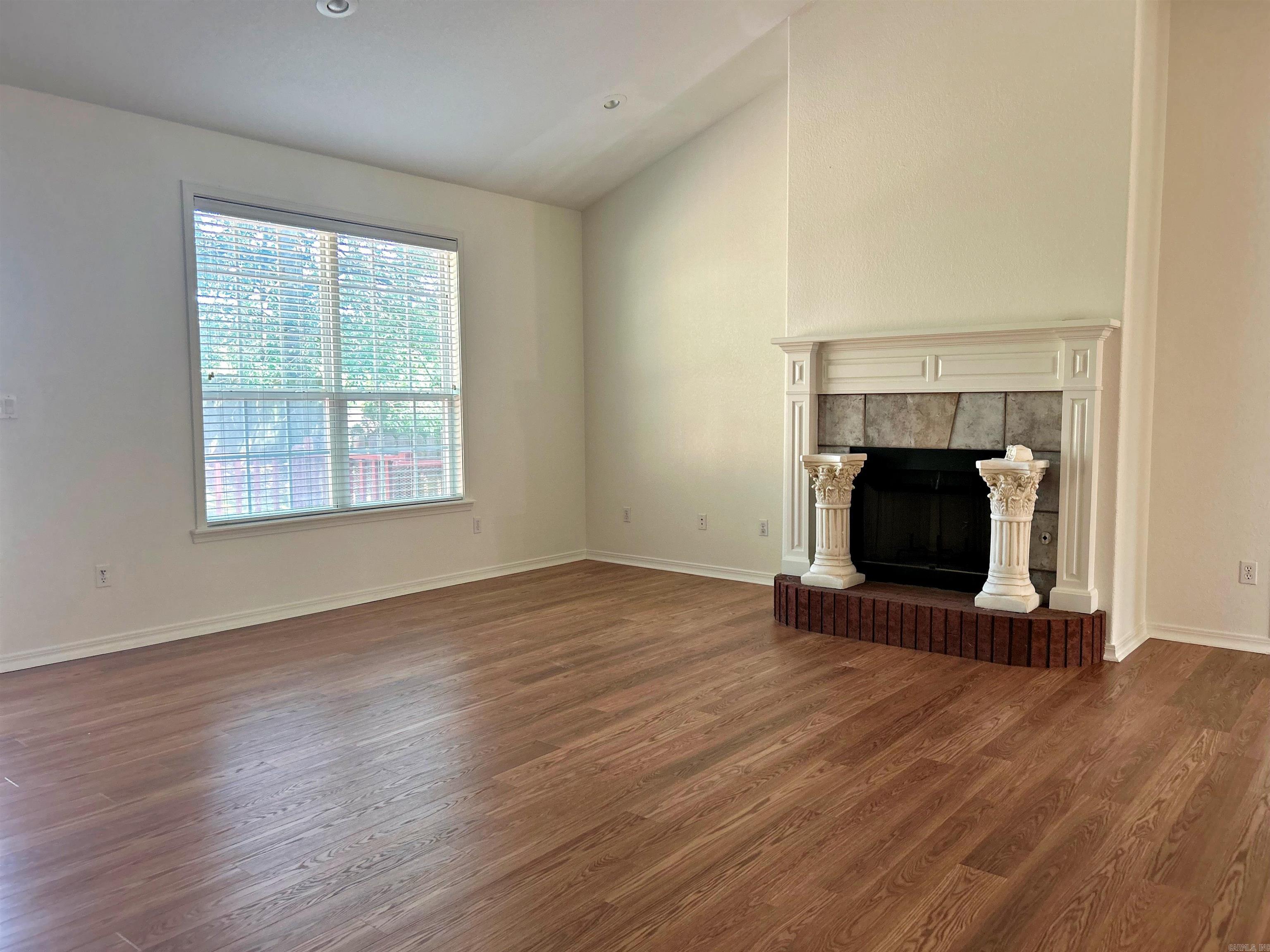 MAGNOLIA ESTATES ADDN - Residential