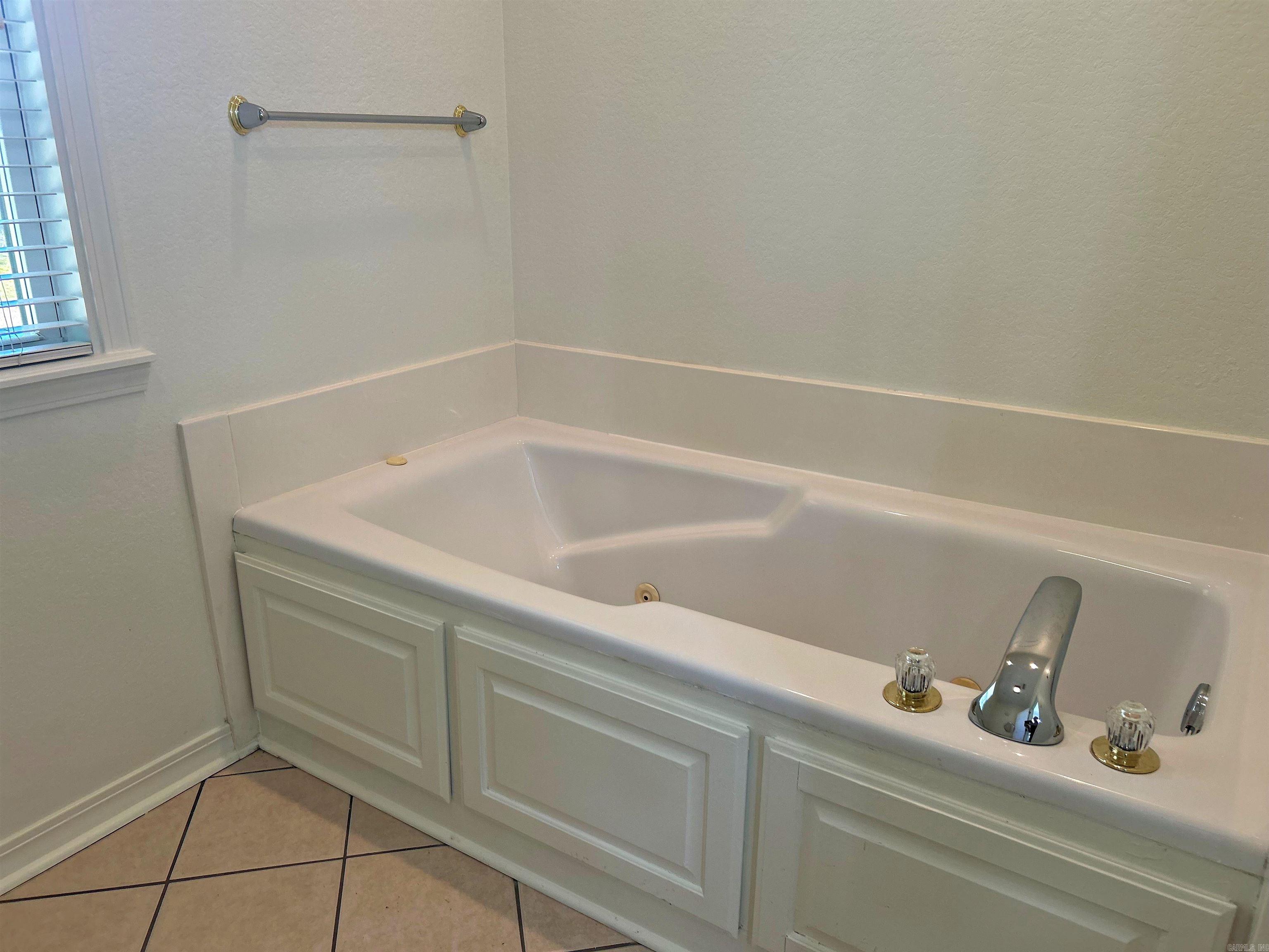 MAGNOLIA ESTATES ADDN - Residential