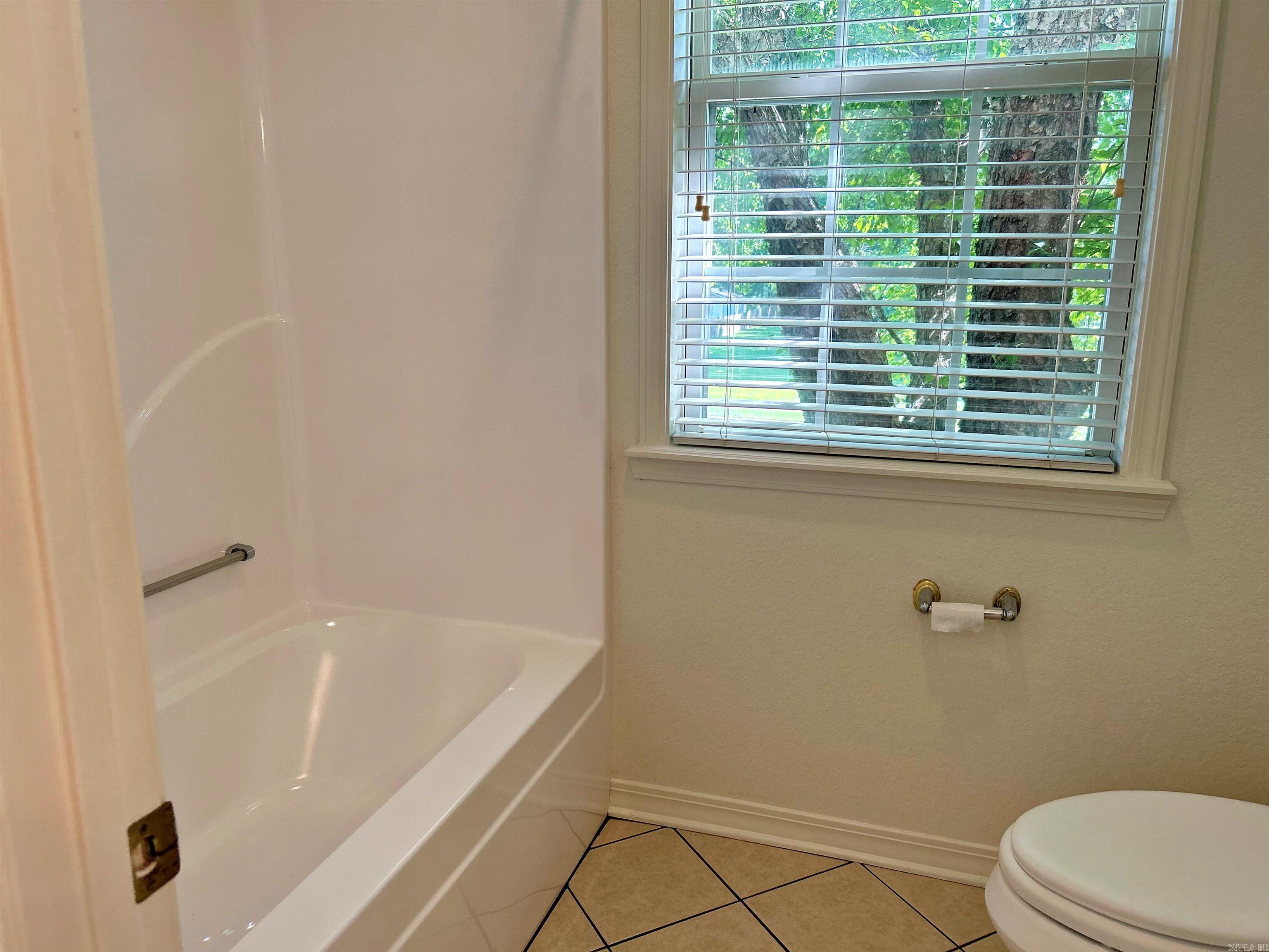 MAGNOLIA ESTATES ADDN - Residential