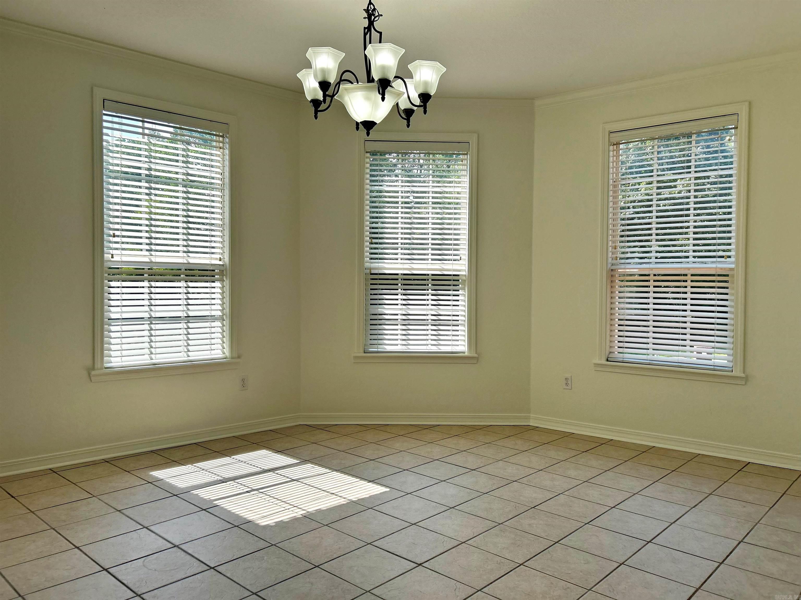 MAGNOLIA ESTATES ADDN - Residential