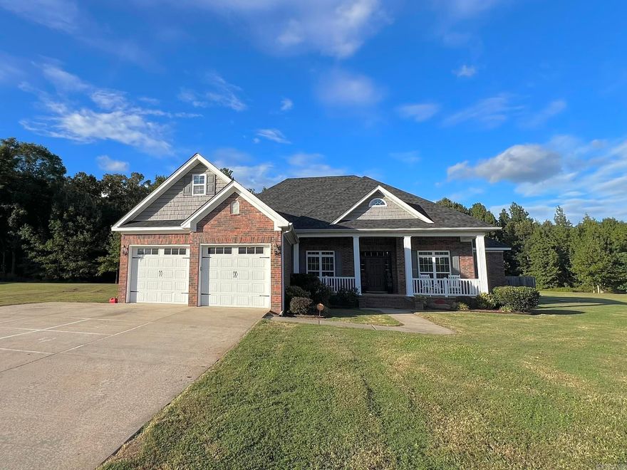 Hurry!!!  This home is on a dead end country road in a small subdivision off Hwy 31. It has all the modern luxuries of the big city! With a split floor plan and formal dining area there is room for the family! With 10ft ceilings. There is an additional room for either an office/hobby room or 4th bedroom. There is also a storm cellar inside the fully wood privacy fenced in back yard.  This home is equipped with an alarm system that remains.