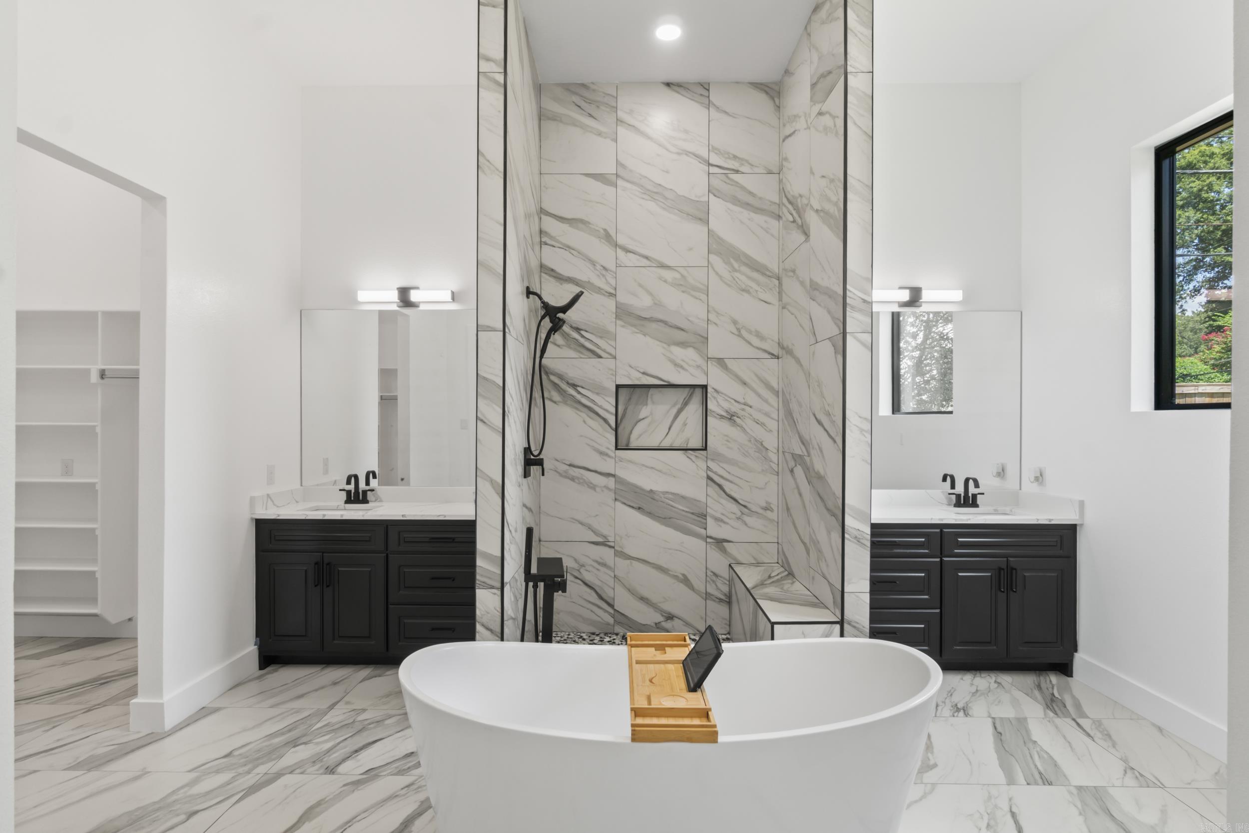 CRESTVIEW ADDN - Residential