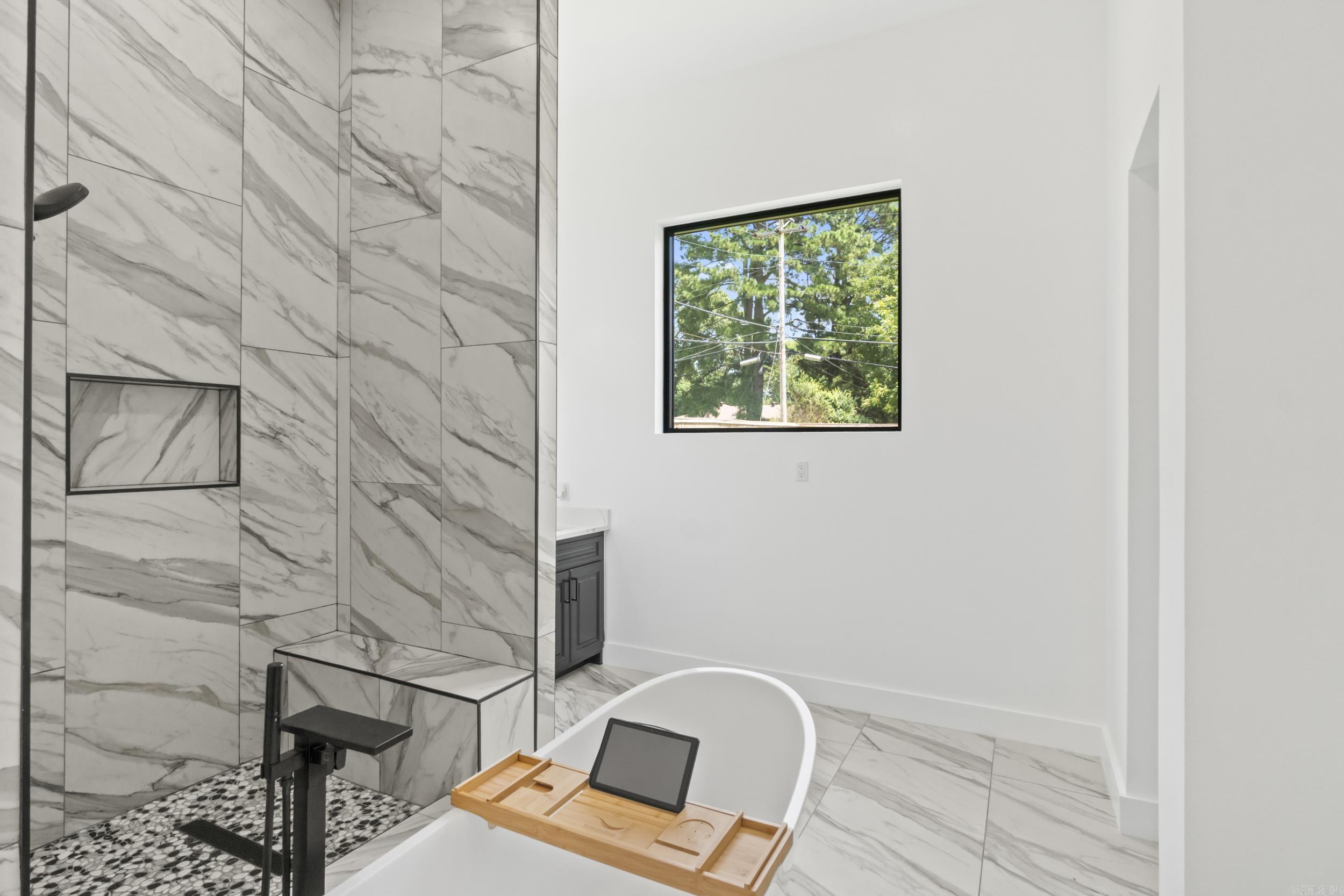CRESTVIEW ADDN - Residential