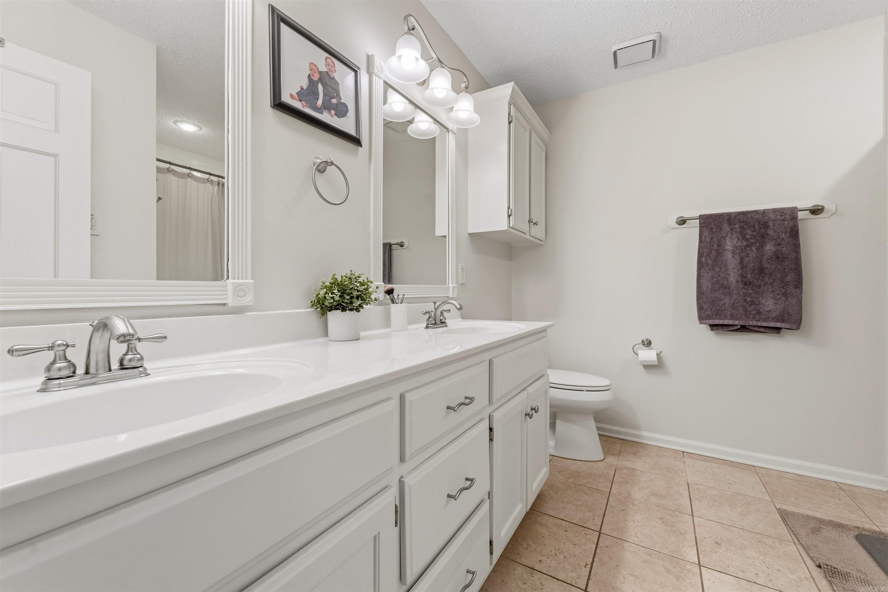 WINDSOR VALLEY ADDN - Residential