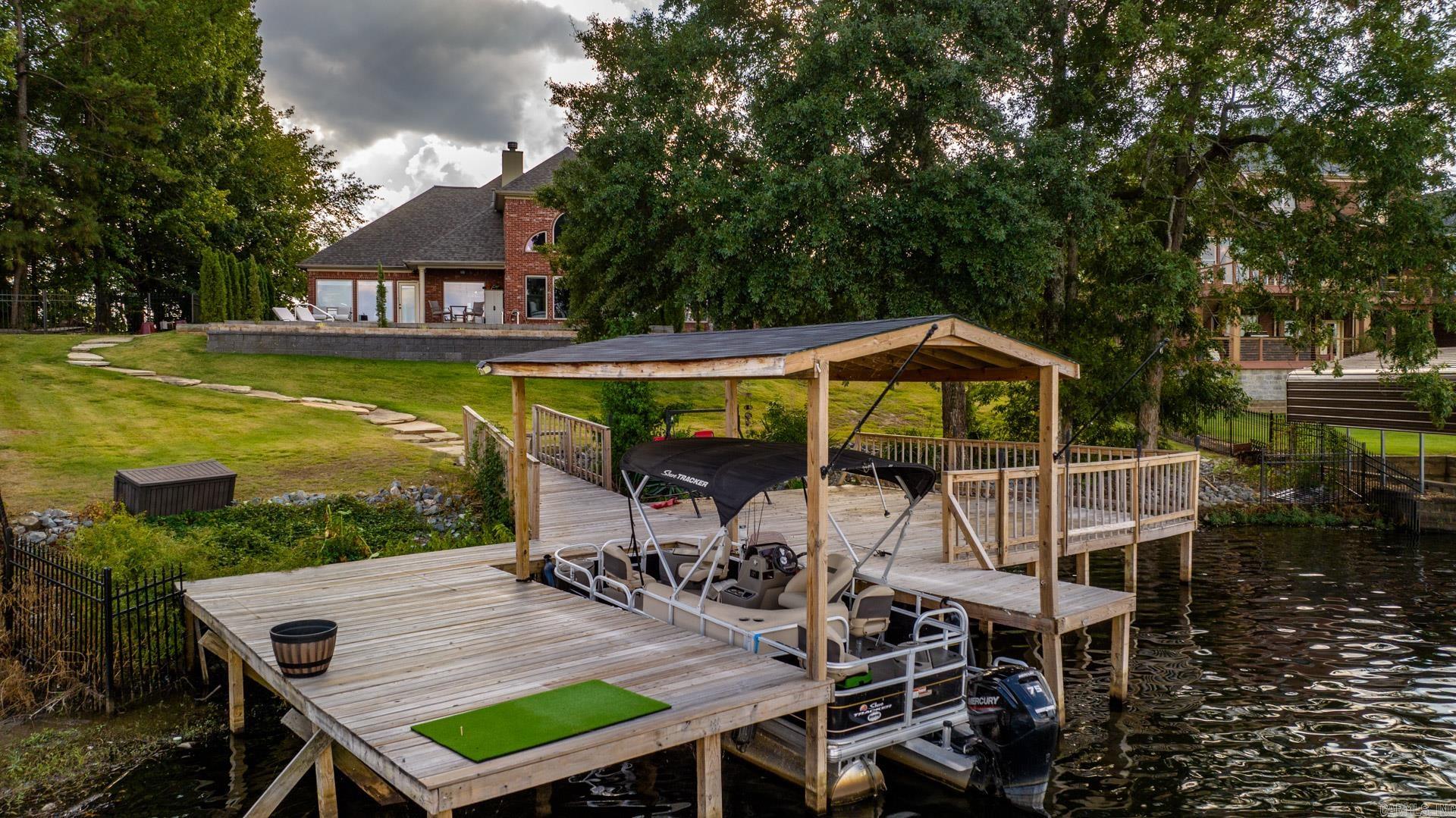 HURRICANE LAKE EST - Residential