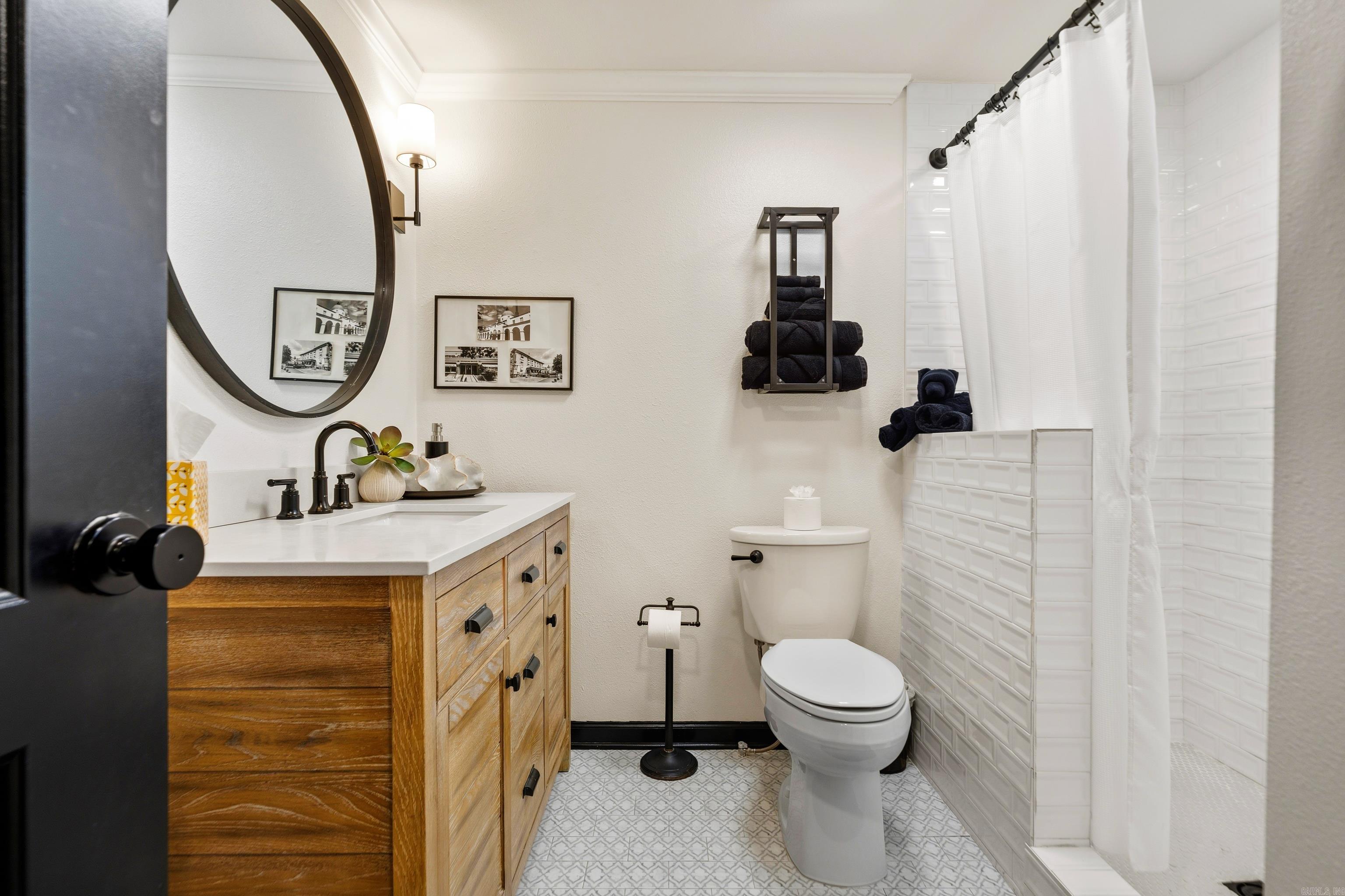 CATHERINE SHORES - Residential