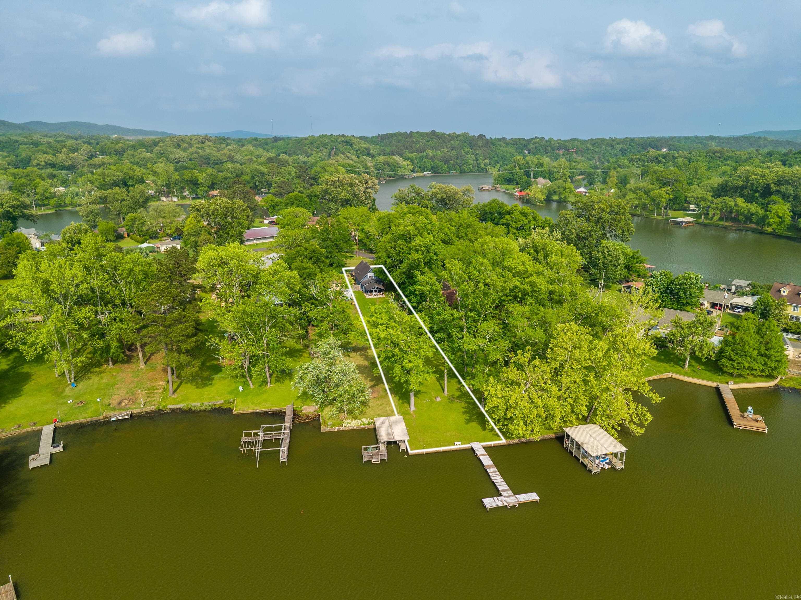 CATHERINE SHORES - Residential