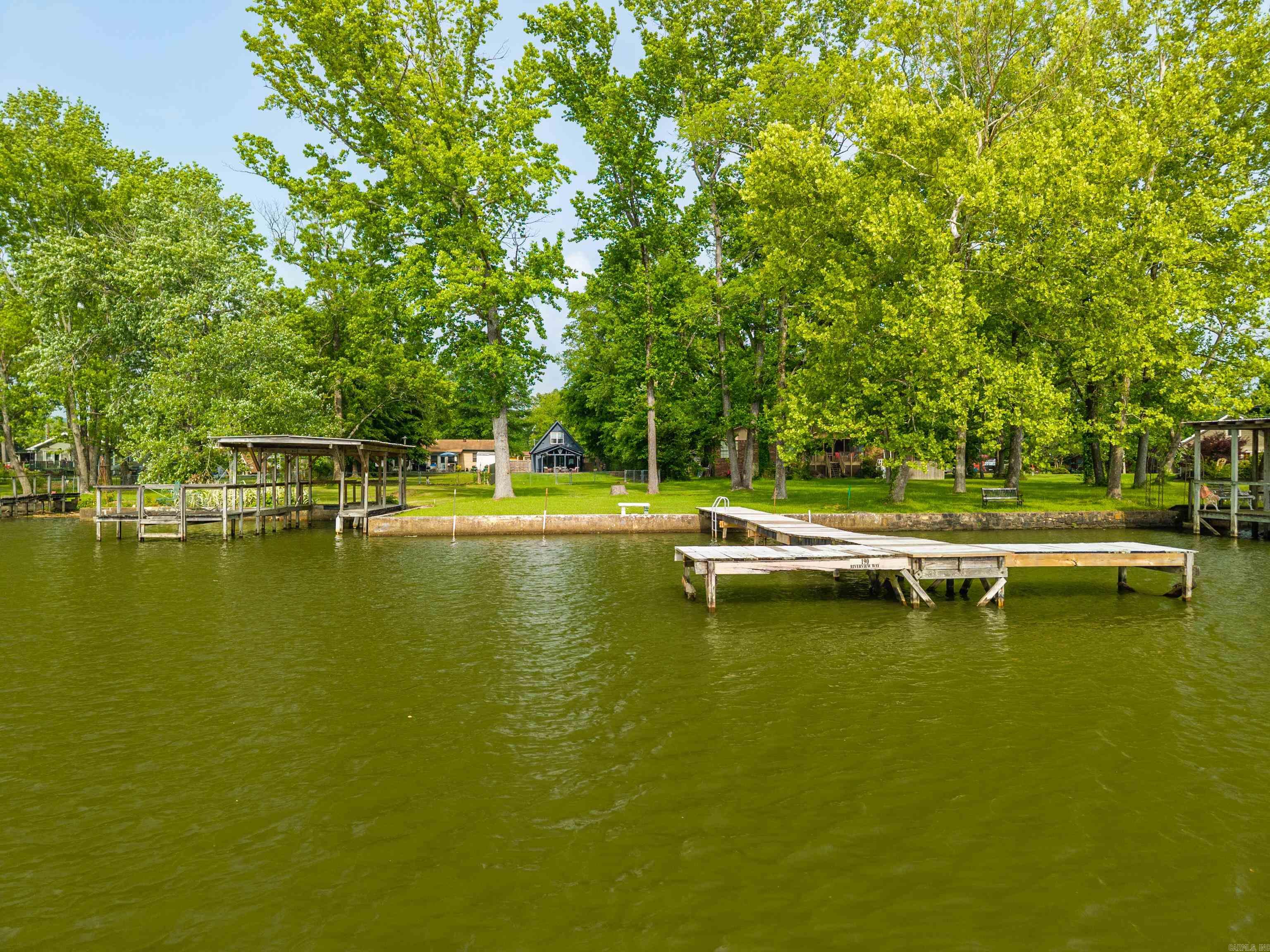 CATHERINE SHORES - Residential
