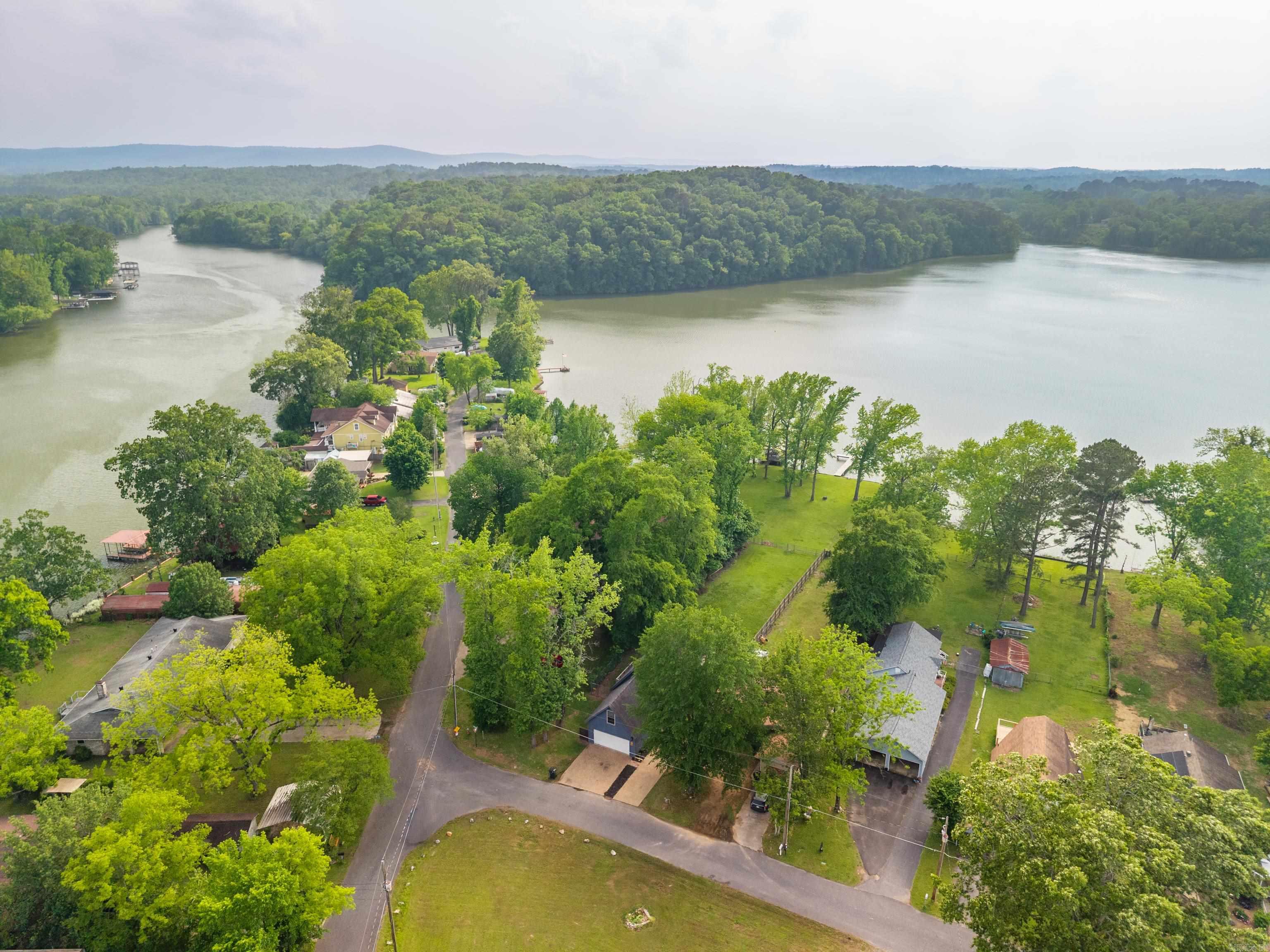 CATHERINE SHORES - Residential