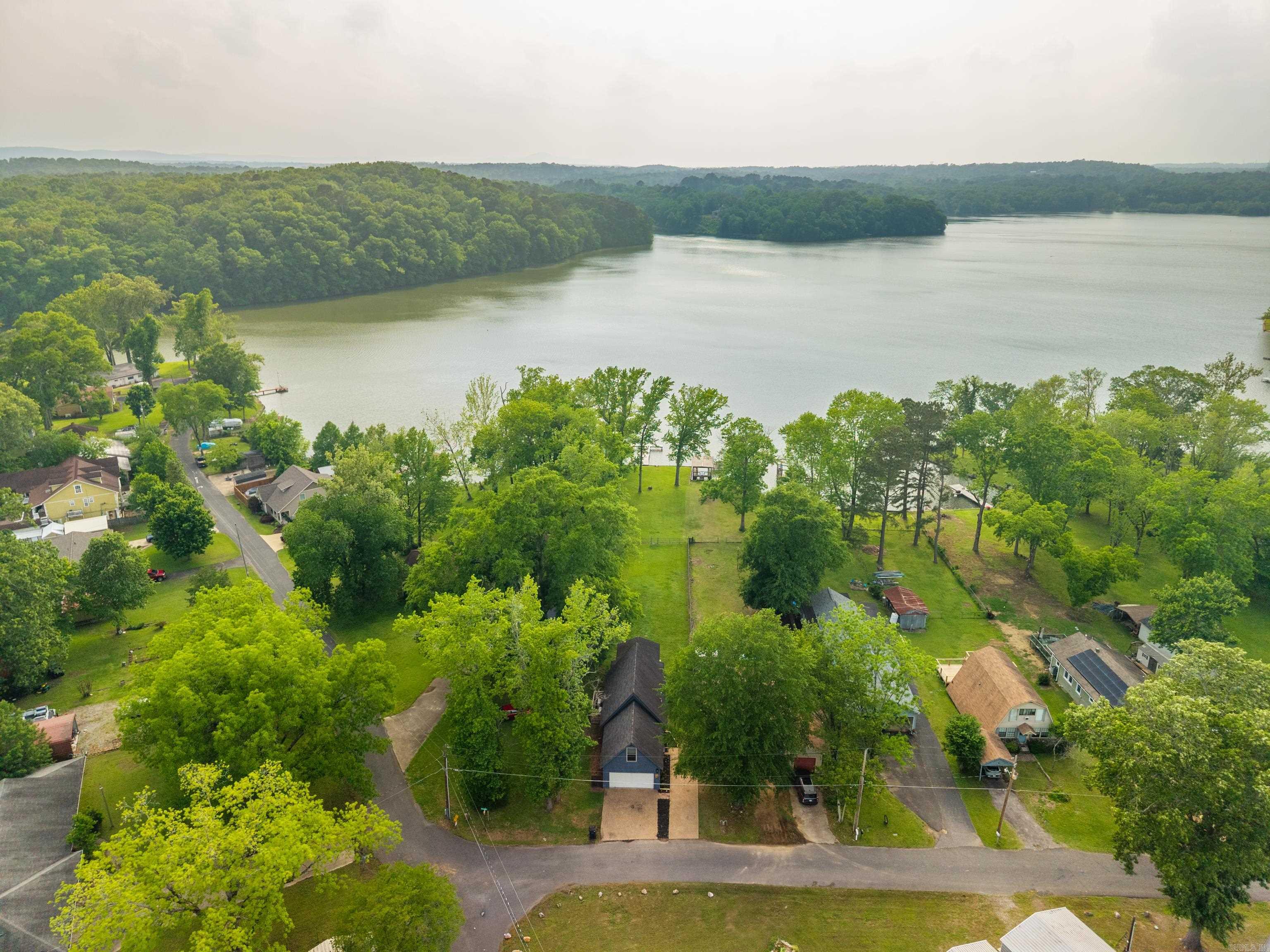 CATHERINE SHORES - Residential